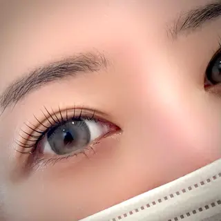 マツエク・マツパ frill by plan所属・四条烏丸/frill 🩶akaneのマツエク・マツパデザイン