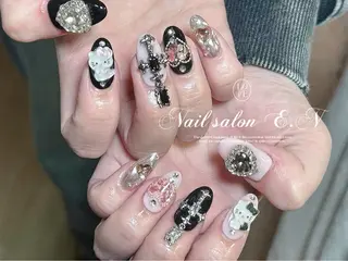 ネイル E.N🦋 長さ出し/持ち込みのネイルデザイン