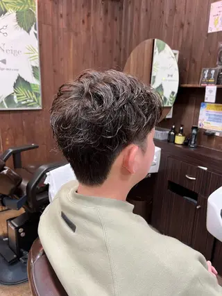 ショート パーマ ヘアアレンジ メンズ La Neige所属・【メンズ専門 モデル募集中】のヘアスタイル