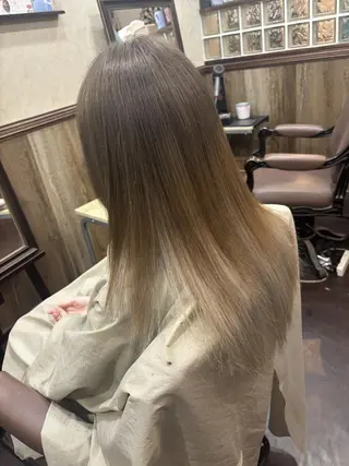 セミロング D-aimer- ディーエメのヘアスタイル