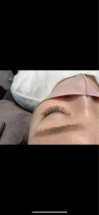 マツエク・マツパ noen make up eye所属・noen Yukinaの眉毛・アイブロウイメージ