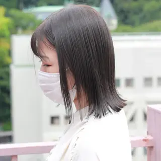 ショート カラー Viage （ビアージュ）のヘアスタイル