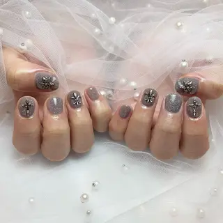 ネイル Plus 2nd所属・Plus 2nd /miraiのネイルデザイン