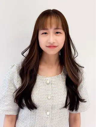 ロング 💐レイヤー/透明感 カラー💐智口彩香のヘアスタイル