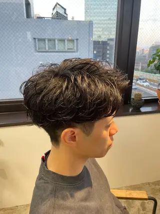 ショート 川副/シャドウ/ 波巻き/メンズパーマのヘアスタイル