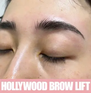 アイブロウ GRANDGIRL所属・ヨシダ セリナのマツエク・マツパデザイン