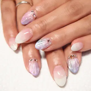 ネイル 山田 麻衣のネイルデザイン