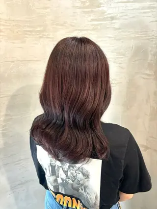 セミロング カラー 赤石るな ／nabi  船橋のヘアスタイル