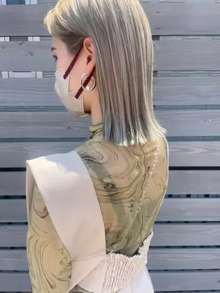 ミディアム カラー 💙ルル💙 ハイトーン/レイヤーのヘアスタイル