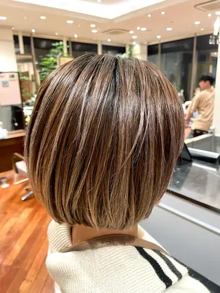 ショート カットモデル ヨネダのヘアスタイル
