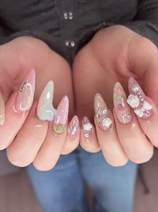 ネイル moi nail ˙⋆.˚のネイルデザイン