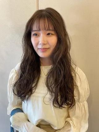 ロング 透明感カラー 🦋AYAのヘアスタイル