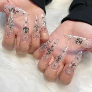 ネイル ゴテゴテ💙ワンホン リオナのネイルデザイン