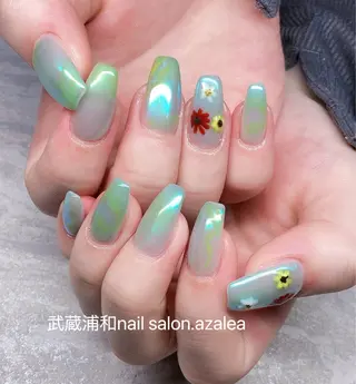 ネイル R inのネイルデザイン