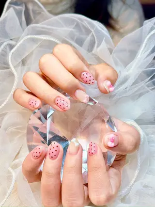 ネイル West Coast Nail Salon 池袋西口所属・き のこのネイルデザイン