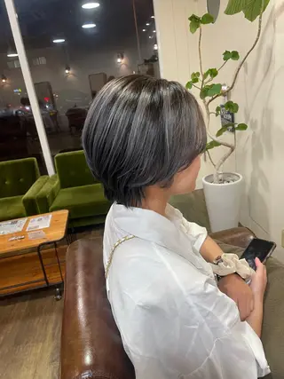 ショート 香山 葵のヘアスタイル