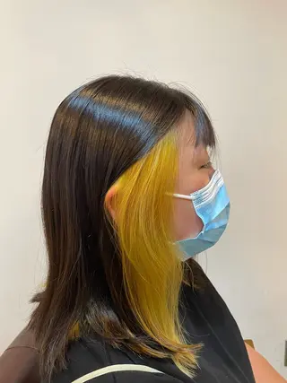 カラー 手塚 由佳のヘアスタイル