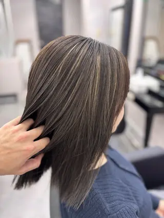 ミディアム カラー ALPHA りくやのヘアスタイル