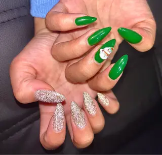 ネイル 𝐁𝐞𝐥𝐥 𝐦𝐞のネイルデザイン