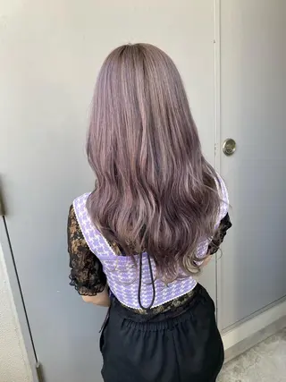 ロング 寒色＆ブリーチ特化 寒色MiOのヘアスタイル