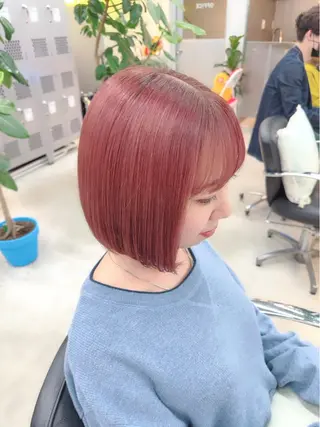 ミディアム カラー 岡野 静華のヘアスタイル