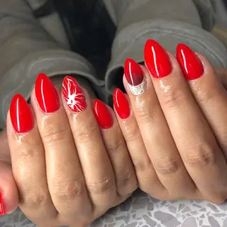 ネイル SERIA& Be more...のネイルデザイン