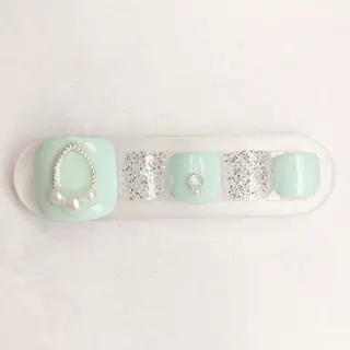 ネイル 早野 美菜子のネイルデザイン