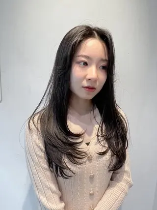 ロング カラー レイヤー/小顔矯正 透明感カラー✨生真のヘアスタイル