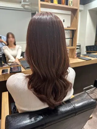 ロング カラー 亀井 結夏のヘアスタイル