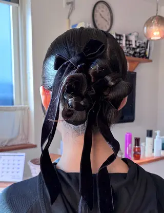 セミロング ヘアアレンジ ニコ流所属・深愛 /miaのマツエク・マツパデザイン