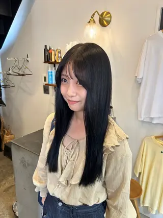 ロング the  hinc所属・新貝楓🌀 透明感カラーのヘアスタイル