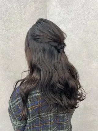ロング カラー ヘアアレンジ 口コミ高評価✨ 安達ももかのマツエク・マツパデザイン