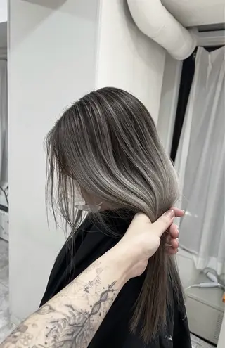 ミディアム カラー ROBIN所属・指名数No.1 /NAOYAのヘアスタイル