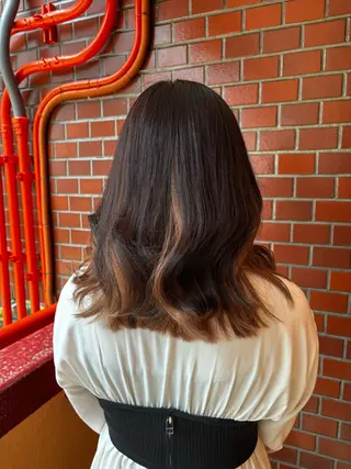セミロング シオン/艶髪カラー/ 韓国ヘアのヘアスタイル