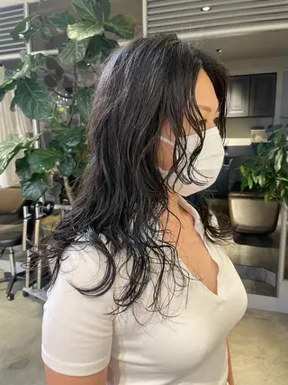 ロング パーマ 斉藤 瑞恵のヘアスタイル