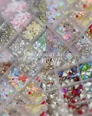 ネイル LAVISH nanamiのネイルデザイン