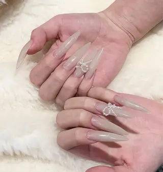 カラー U.mi Nail Salonのネイルデザイン