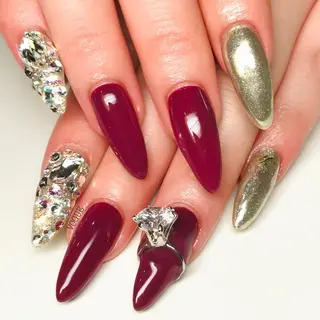 ネイル VOGUE ×SWANのネイルデザイン