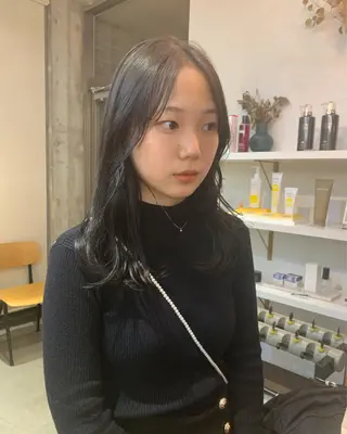 セミロング カラー OLSEN D.B.A BALLOON HAIR所属・表参道OLSEN✂︎ nanamiのヘアスタイル