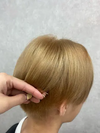 ショート メンズ 🩶西 雪乃/透明感 くすみカラー🫧のヘアスタイル