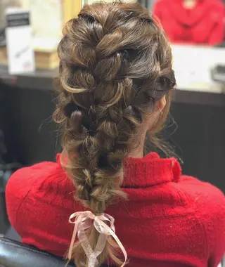 ロング ヘアアレンジ リノヘアーデザイン所属・鈴木 麻希のヘアスタイル