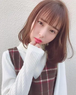 ショート カラー KANOI 銀座中央通り所属・上條 航平のヘアスタイル