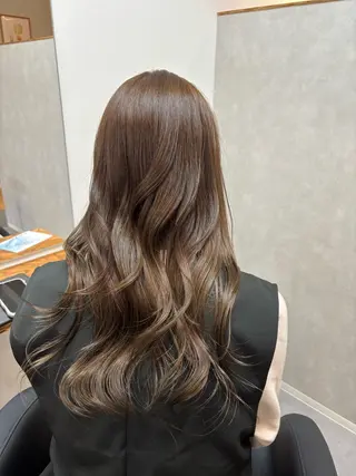 カラー 豊橋ブリーチ/似合わ せカット/SHIHOのヘアスタイル