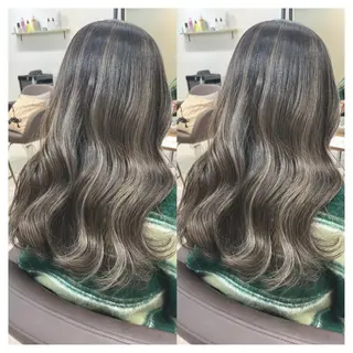 ロング カラー 村山 茉衣のヘアスタイル