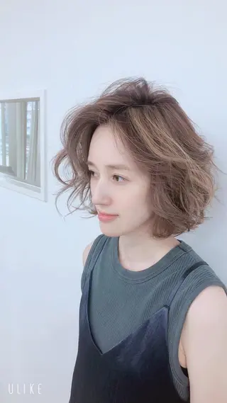ミディアム カラー ヘアアレンジ HairSignature所属・ブリーチ指名神戸 No.1美容師RENのヘアスタイル
