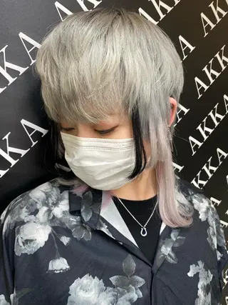 ミディアム カラー ヘアアレンジ メンズ キッズ ネイル マツエク・マツパ アイブロウ 🌟ブリーチ特化型 ハイトーンカラー🌟のヘアスタイル
