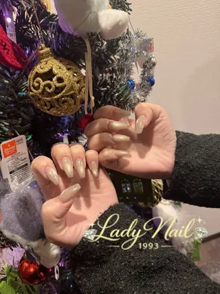 ネイル Lady Nails 1993所属・タナカ フォンのネイルデザイン