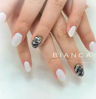 ネイル Bianca 渡邉侑奈のネイルデザイン