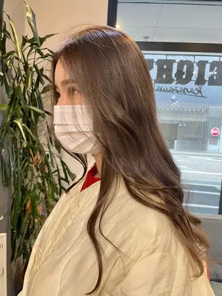 セミロング EIGHT 野々市 イトウミサキのヘアスタイル