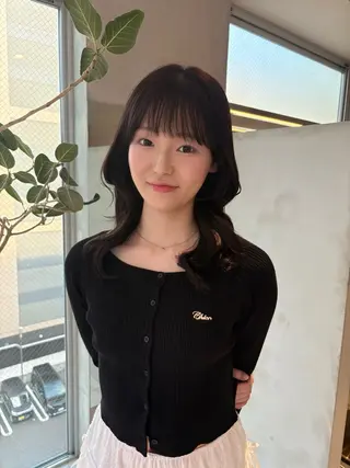 セミロング RIN⌇ レイヤー⌇ 艶カラー🌙のヘアスタイル